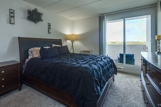 Park Towers Apartments in Richton Park, IL - Foto de edificio - Interior Photo