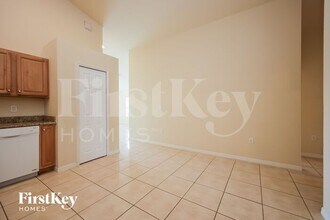 317 Apartment St in Lehigh Acres, FL - Building Photo - Building Photo
