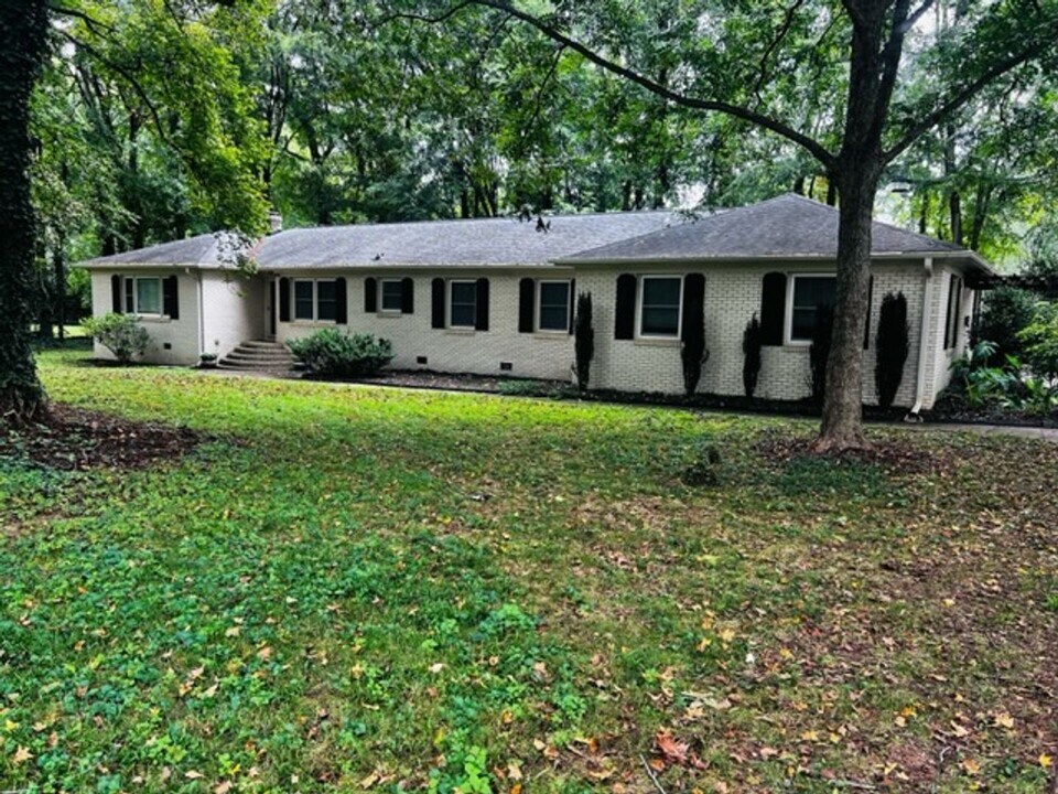 1206 Rama Rd in Charlotte, NC - Building Photo