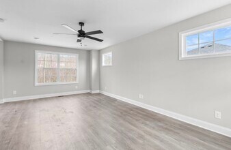 422 Mattingly Dr in Clarksville, TN - Building Photo - Building Photo