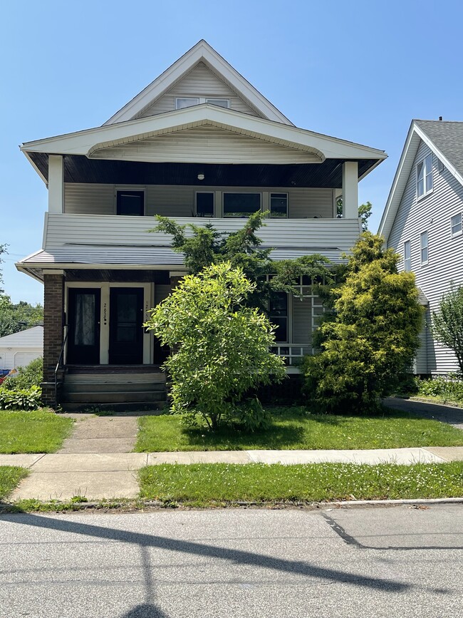 property at 2654 E 130th St