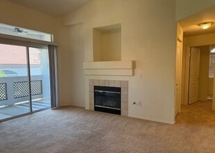 700 Carnegie St, Unit 4821 in Henderson, NV - Foto de edificio - Building Photo