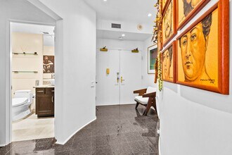 725 Kapiolani Blvd in Honolulu, HI - Building Photo - Building Photo