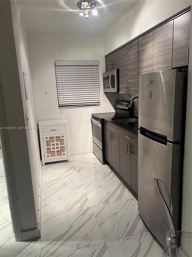 property at 1611 West Dr