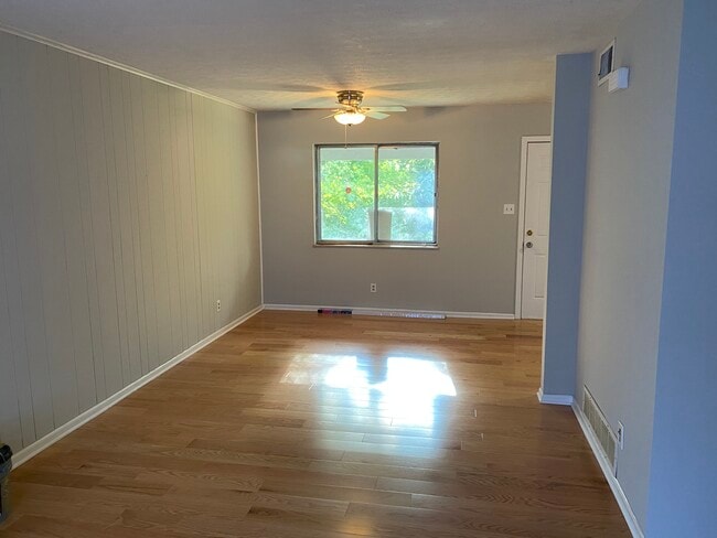 326 Howell Ave in Knoxville, TN - Building Photo - Building Photo