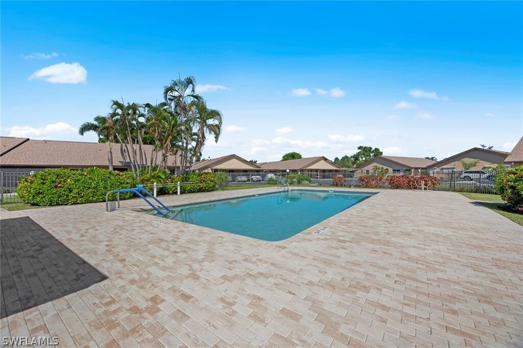 16565 Coriander Ln in Ft. Myers, FL - Foto de edificio