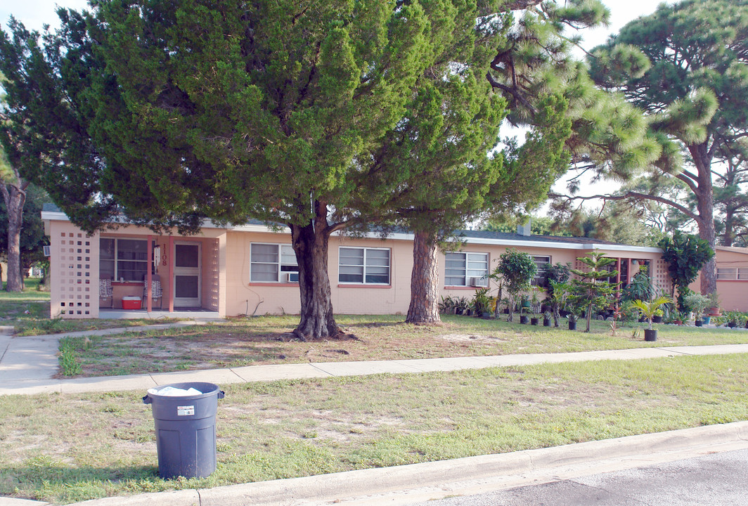 1106-1108 Fern Ave in Cocoa, FL - Foto de edificio