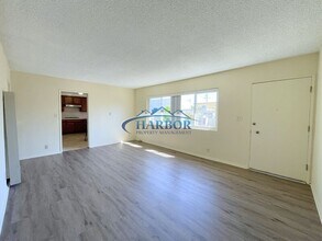 772 W 10th St in Los Angeles, CA - Building Photo - Building Photo