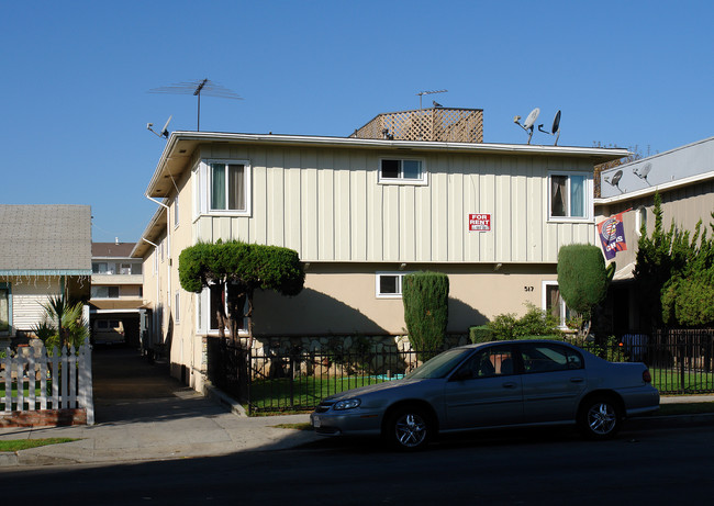 517 S Eucalyptus Ave in Inglewood, CA - Building Photo - Building Photo