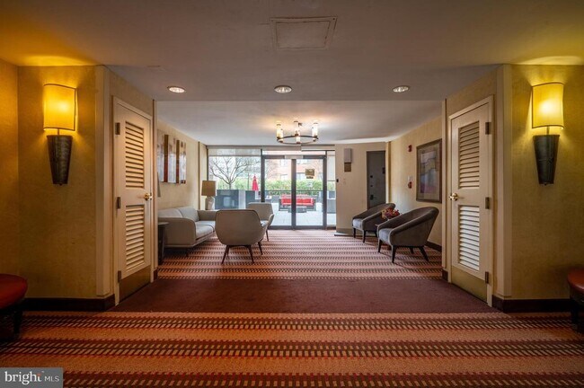 property at 950 25th St NW