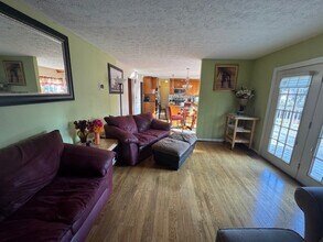 8310 Chestnut Farm Ln in Ellicott City, MD - Building Photo - Building Photo