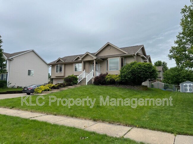 918 SE Judy Dr in Ankeny, IA - Building Photo - Building Photo