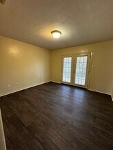 2932-2934 Bernice Dr-Unit -2934 in Longview, TX - Building Photo - Building Photo