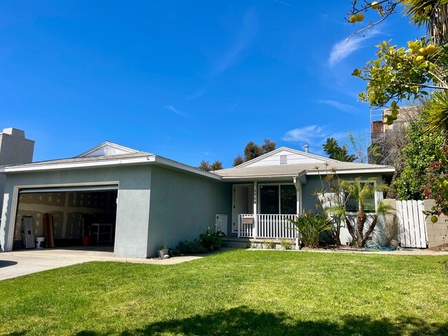2904 Fisk Ln in Redondo Beach, CA - Building Photo - Building Photo