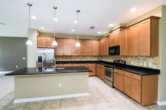 1208 Oakcrest Dr in Brandon, FL - Building Photo - Building Photo