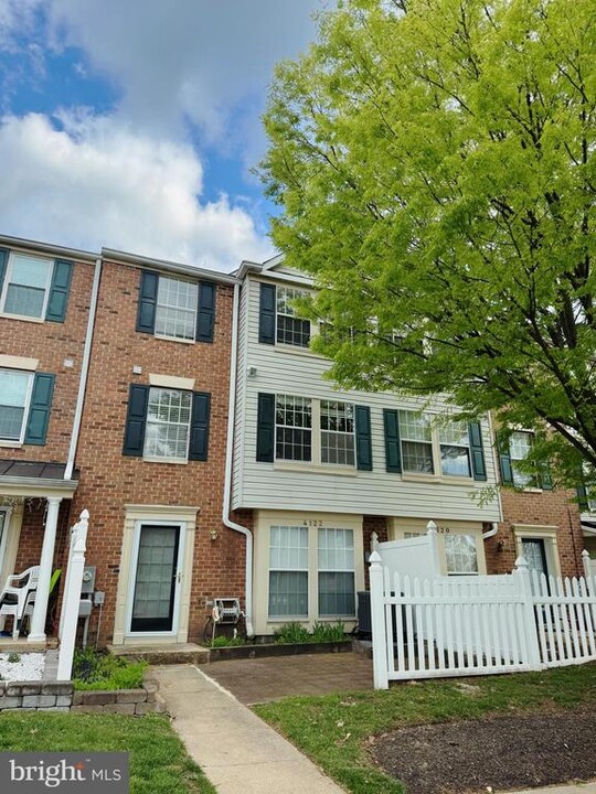 4122 Maple Path Cir in Perry Hall, MD - Building Photo