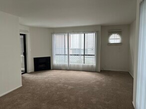 550 West Stocker Street Apartments in Glendale, CA - Building Photo - Building Photo