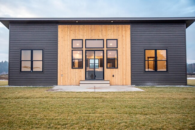 property at 1530 Trumble Creek Rd