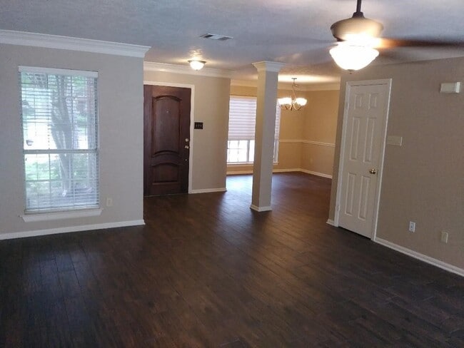 7626 Almond Springs Dr in Houston, TX - Building Photo - Building Photo