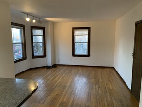 83 Sheridan St, Unit 3 in Boston, MA - Building Photo - Building Photo