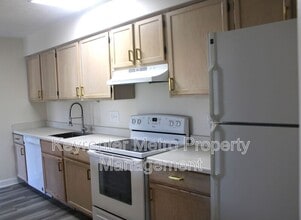 6900 St Ignatius Dr in Fort Washington, MD - Building Photo - Building Photo