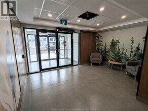 3370 Stella Crescent in Windsor, ON - Building Photo - Building Photo