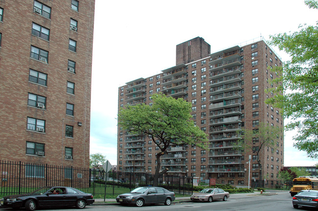 Riverview Towers in Paterson, NJ - Building Photo - Building Photo