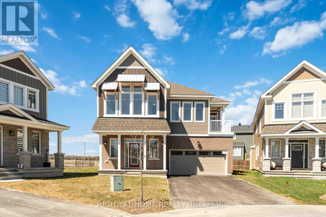 83 Hackamore Cres in Ottawa, ON - Building Photo