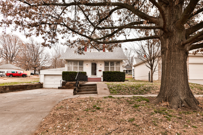 5017 S 133rd St in Omaha, NE - Building Photo - Building Photo