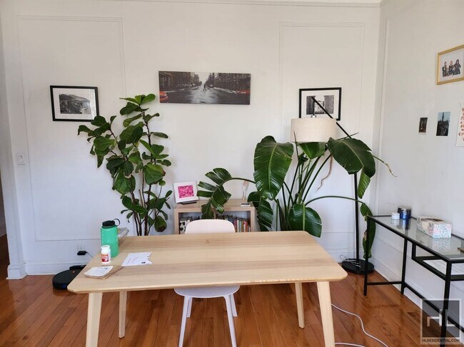 KINGSTON AVENUE in Brooklyn, NY - Building Photo - Building Photo