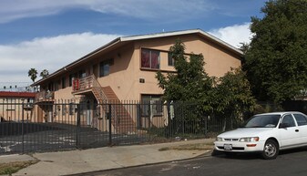 603-607 Bridewell St in Los Angeles, CA - Building Photo