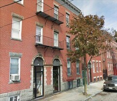 72 Frankfort St, Unit 2R in Boston, MA - Building Photo