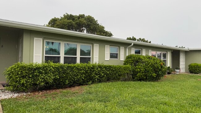 275 N High Point in Boynton Beach, FL - Building Photo - Building Photo
