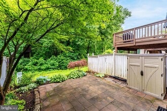 1516 Poplar Grove Dr in Reston, VA - Building Photo - Building Photo