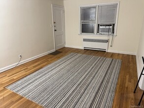 218-11 94th Ave in Queens, NY - Building Photo - Building Photo