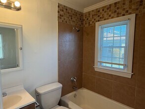 2203 Highland St in Charlotte, NC - Building Photo - Building Photo