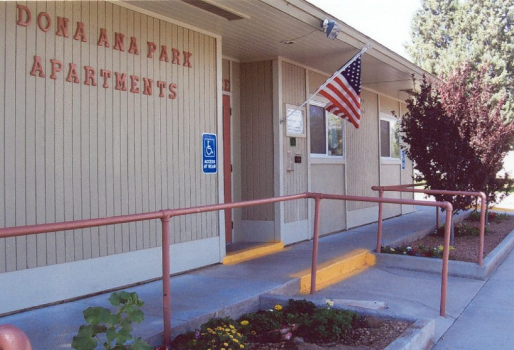 Dona Ana Park Apartments in Las Cruces, NM - Foto de edificio