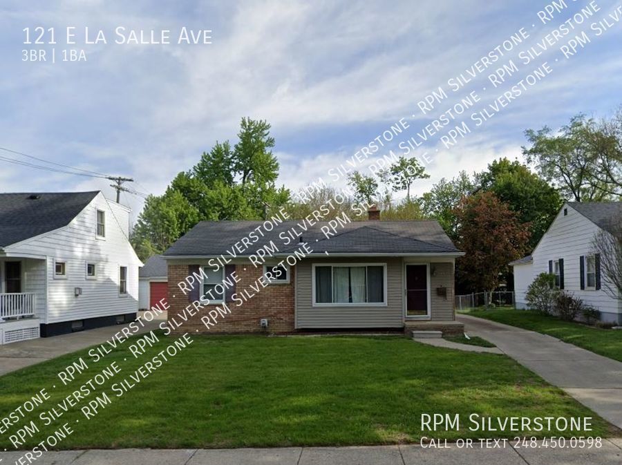 121 E La Salle Ave in Royal Oak, MI - Building Photo