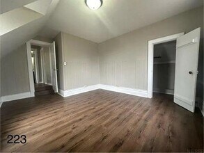 227 Allen St in Waterloo, IA - Building Photo - Building Photo