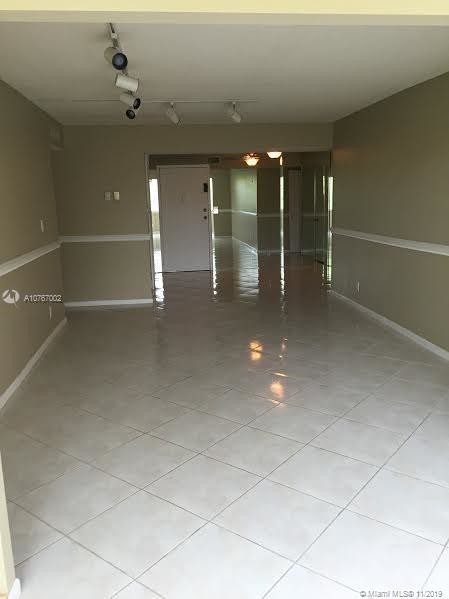 6600 Cypress Rd-Unit -406 in Plantation, FL - Building Photo - Building Photo
