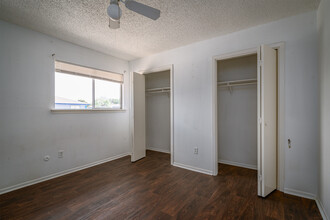 Bridge City Apartments in Bridge City, TX - Building Photo - Interior Photo