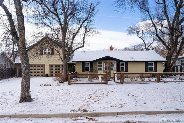 property at 1707 W Kiowa St
