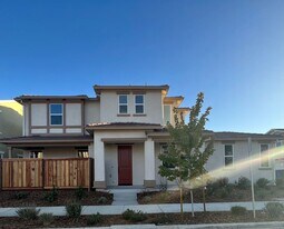 1908 Orfanos Ranch Dr in Brentwood, CA - Building Photo