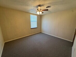 5929 E Private Rd 6575 in Lubbock, TX - Building Photo - Building Photo