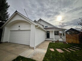 21743 Farmingdale Ct in Parker, CO - Building Photo
