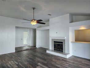 18303 Big Pond Way in Tampa, FL - Building Photo - Building Photo