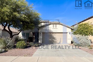 10904 East Sebring Avenue in Mesa, AZ - Building Photo