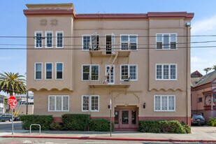 1942 Channing Way Apartments