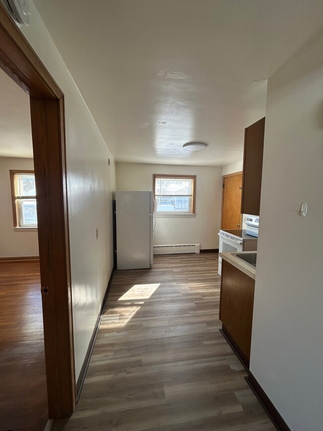 28 Shelby St, Unit 2 in Johnson City, NY - Building Photo - Building Photo