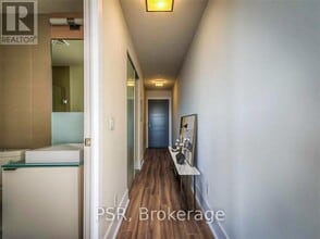 300 Front St W in Toronto, ON - Building Photo - Building Photo